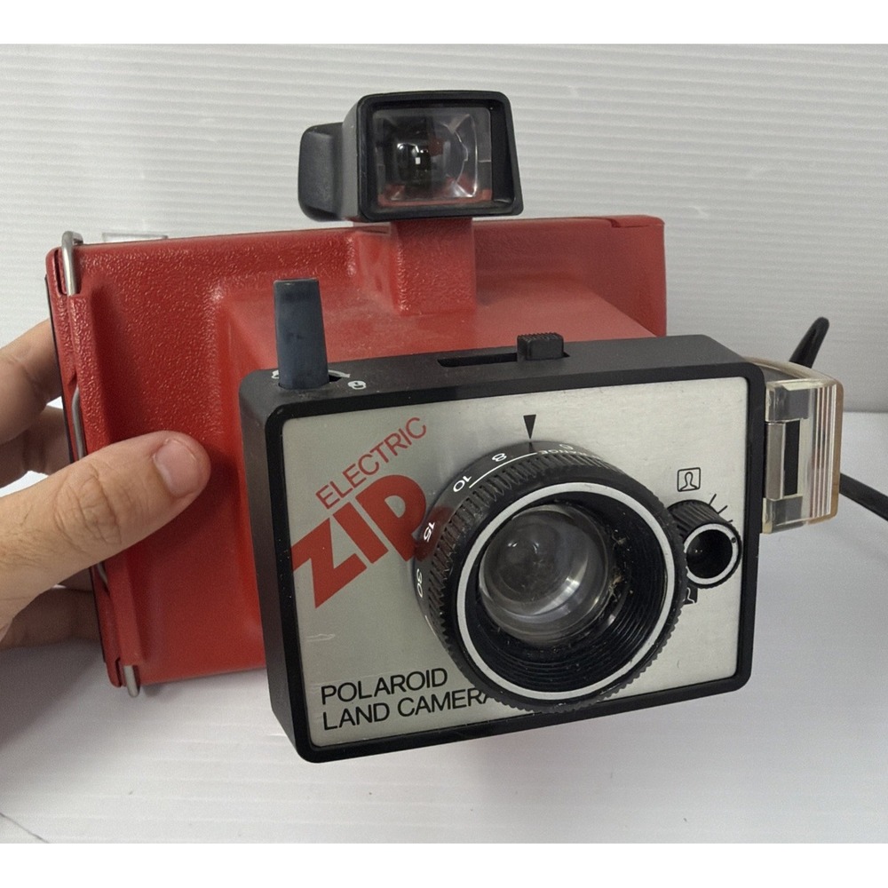 Vintage Electric Zip Polaroid Land Camera: Red Color: Untested!